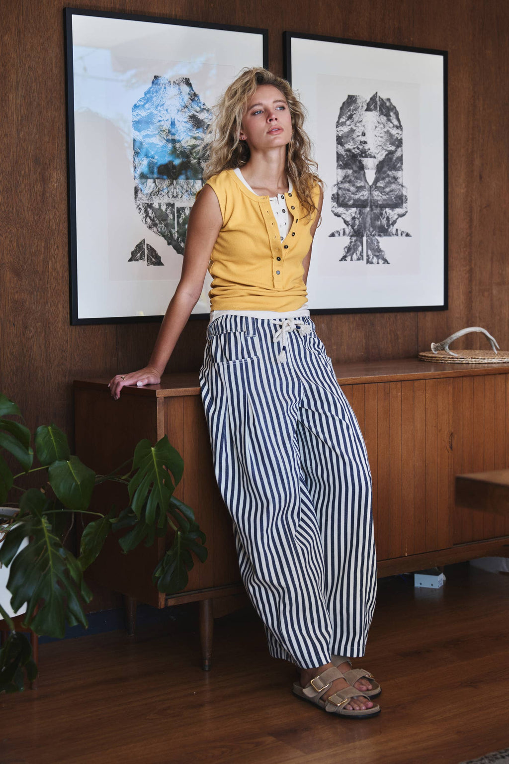 Urban Daizy - Rope Drawstring Balloon Pants Pleated Front