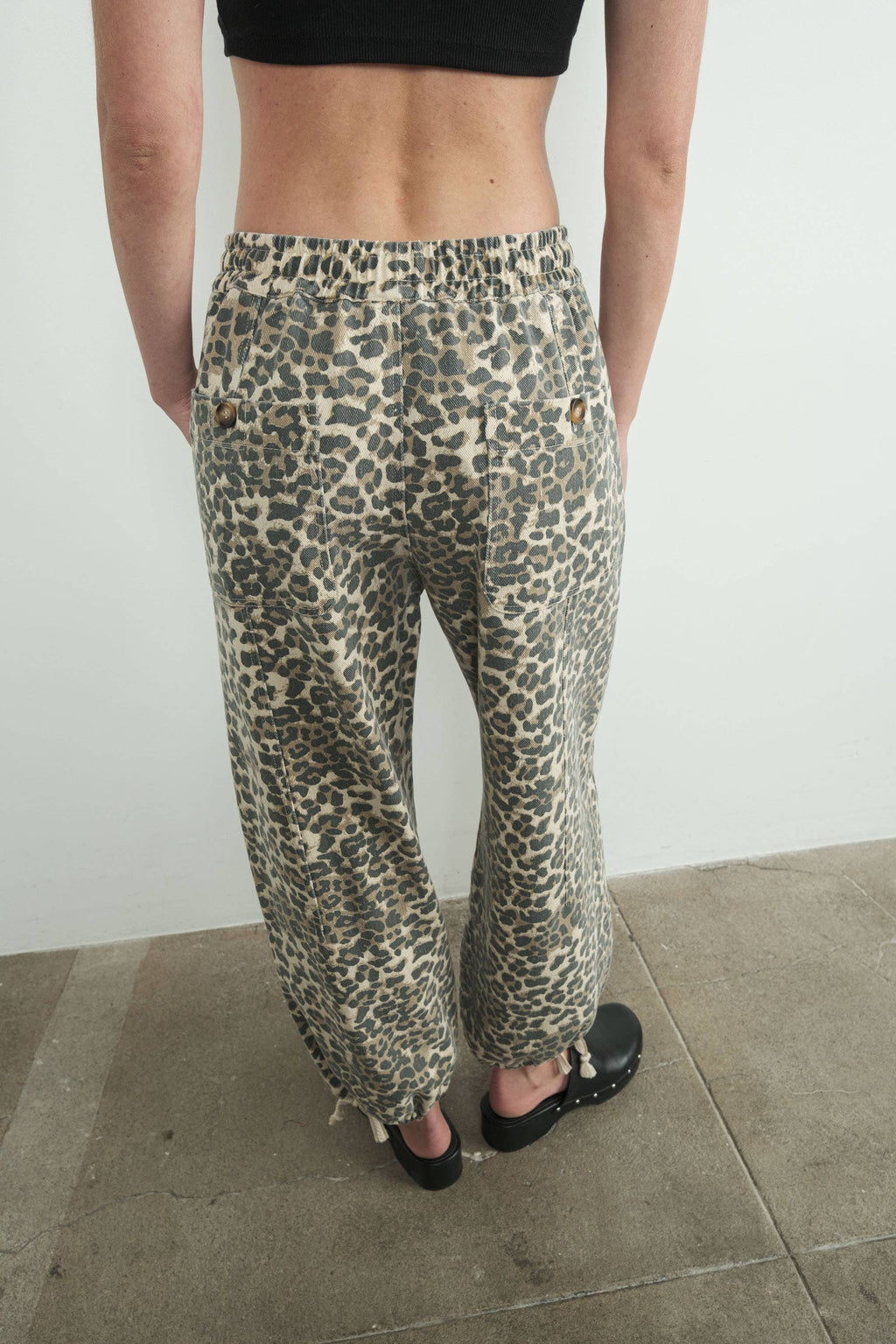 Aaron & Amber - LEOPARD LEOPARD PRINT RELAXED FIT PULL-ON PANTS