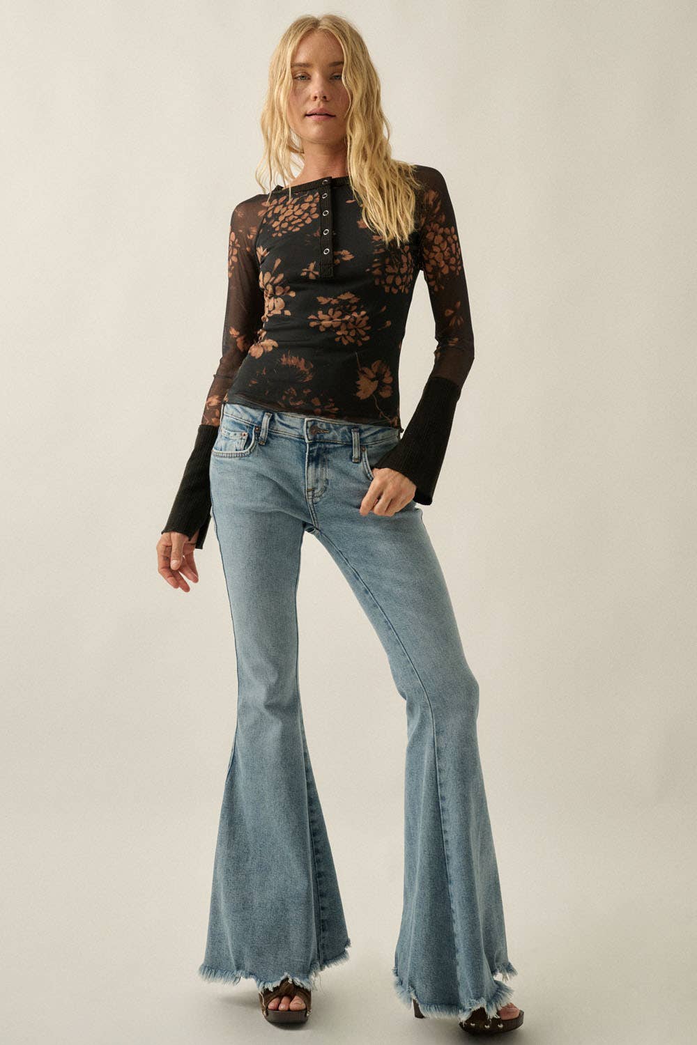 Floral-Print Mesh Raglan-Sleeve Split-Cuff Henley Top