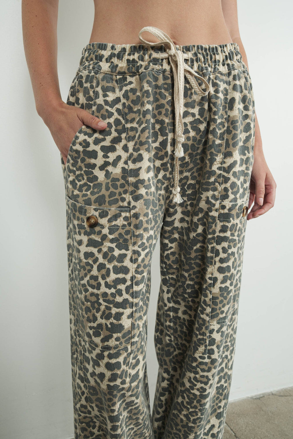 Aaron & Amber - LEOPARD LEOPARD PRINT RELAXED FIT PULL-ON PANTS