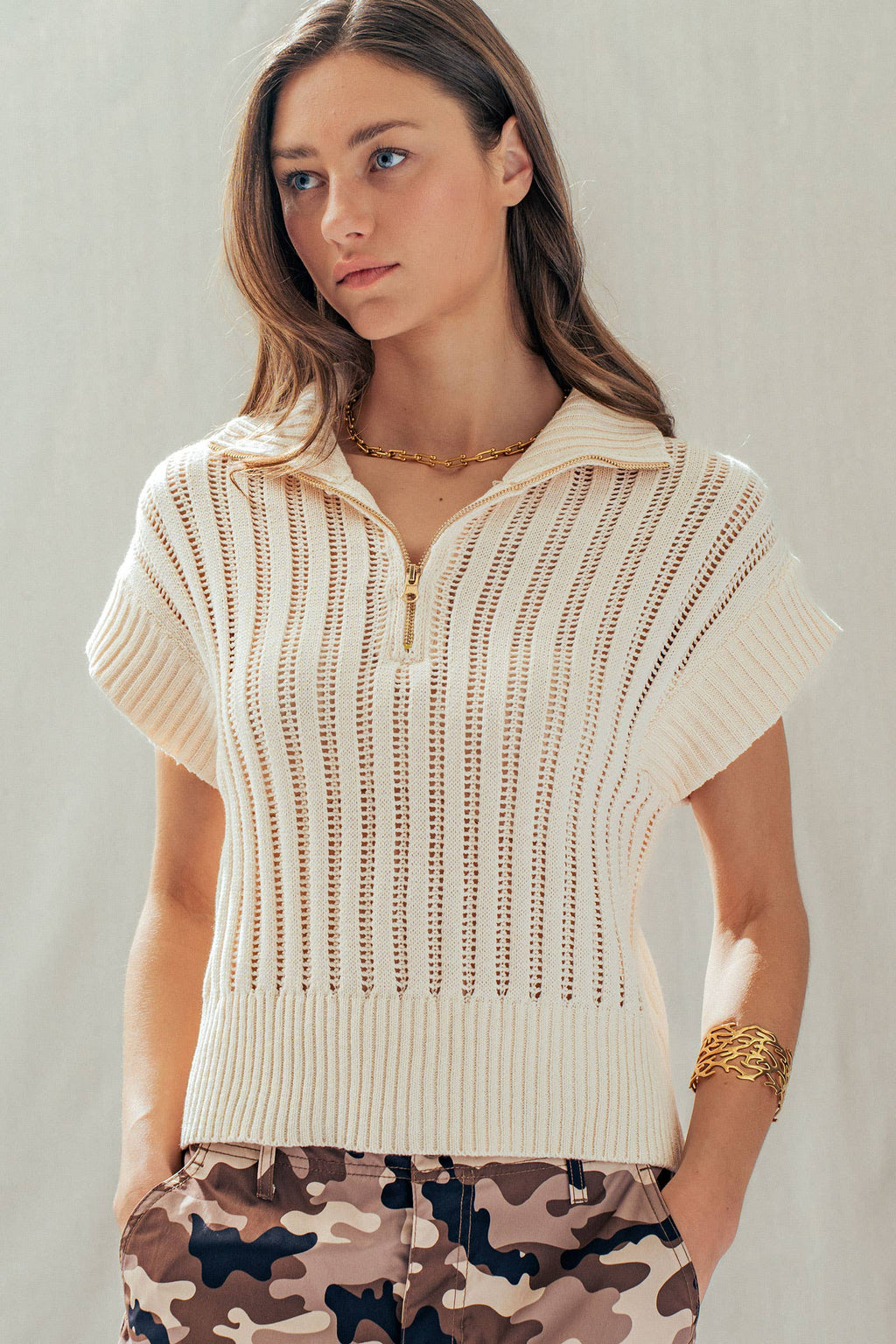 Urban Daizy - Ribbed Knit Half-Zip Mock Neck Sweater Vest