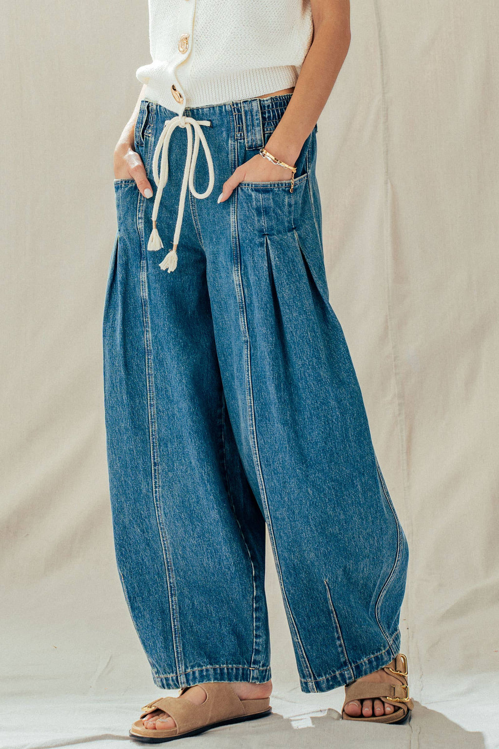Urban Daizy - Rope Drawstring Balloon Pants Pleated Front