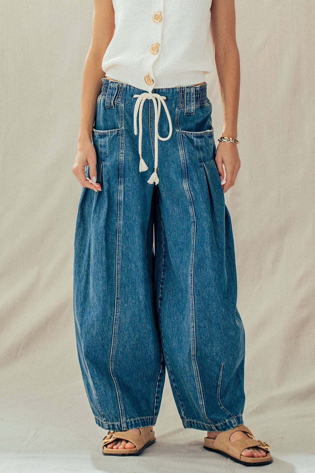 Urban Daizy - Rope Drawstring Balloon Pants Pleated Front