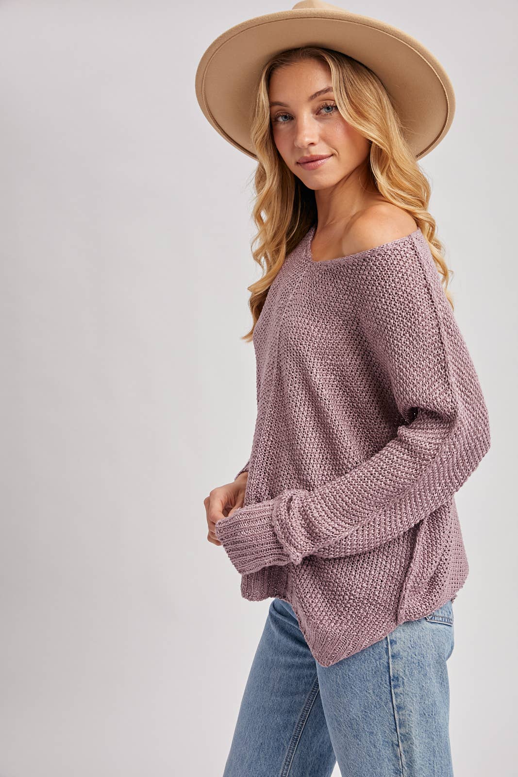 Bluivy - REVERSE SEAM LOOSE FIT SWEATER