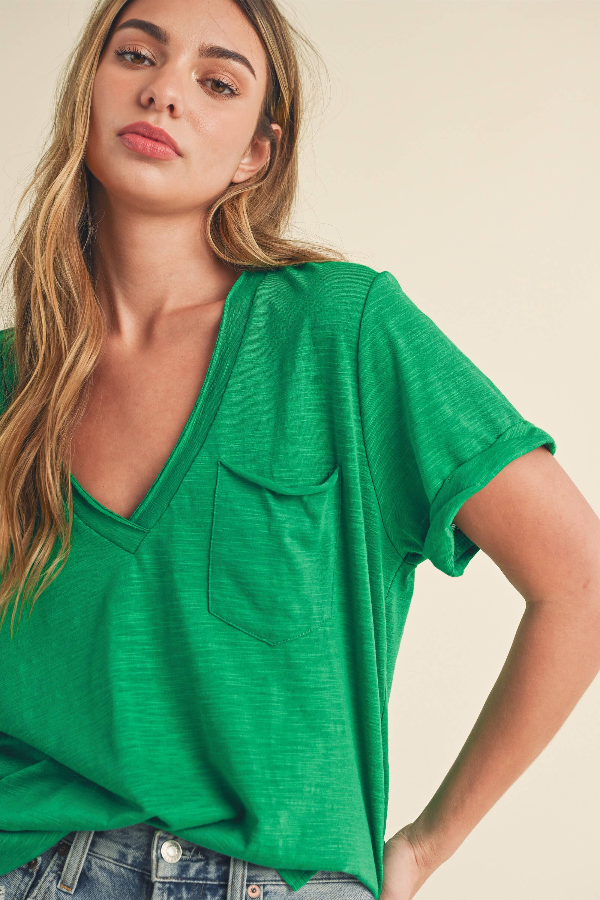 AEMI + CO - Zoie V-Neck Short Sleeve Top