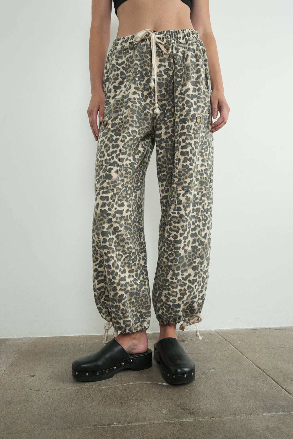 Aaron & Amber - LEOPARD LEOPARD PRINT RELAXED FIT PULL-ON PANTS