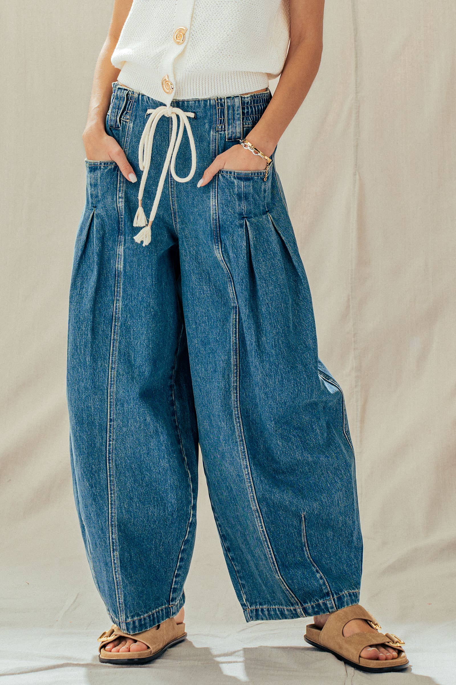 Urban Daizy - Rope Drawstring Balloon Pants Pleated Front