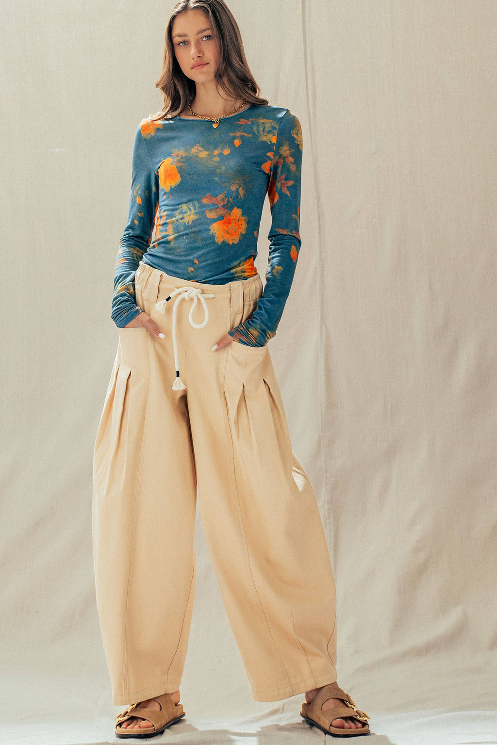 Urban Daizy - Rope Drawstring Balloon Pants Pleated Front