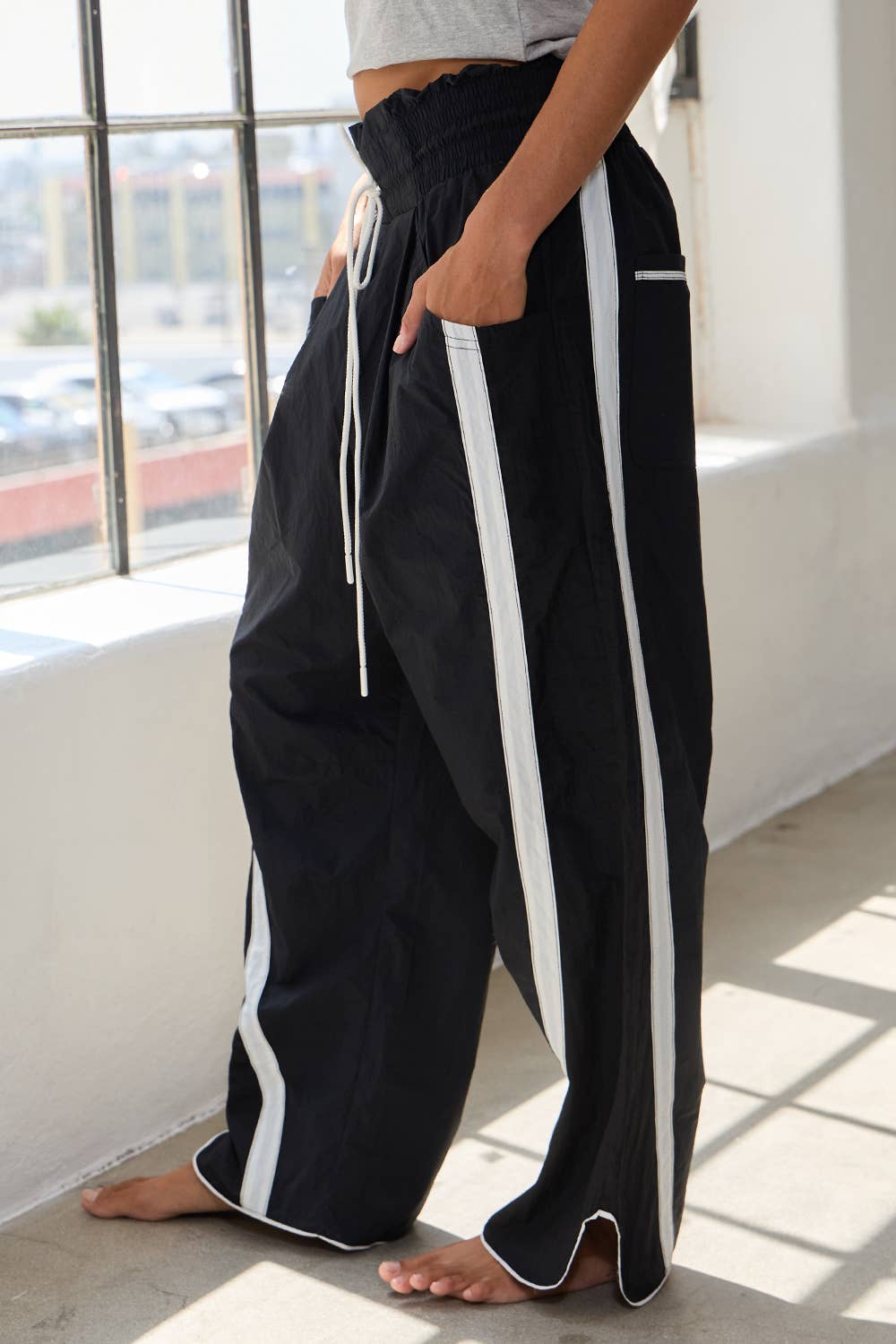 BUCKETLIST INC - IP5540 | Windbreaker Pants With Contrast Stripe