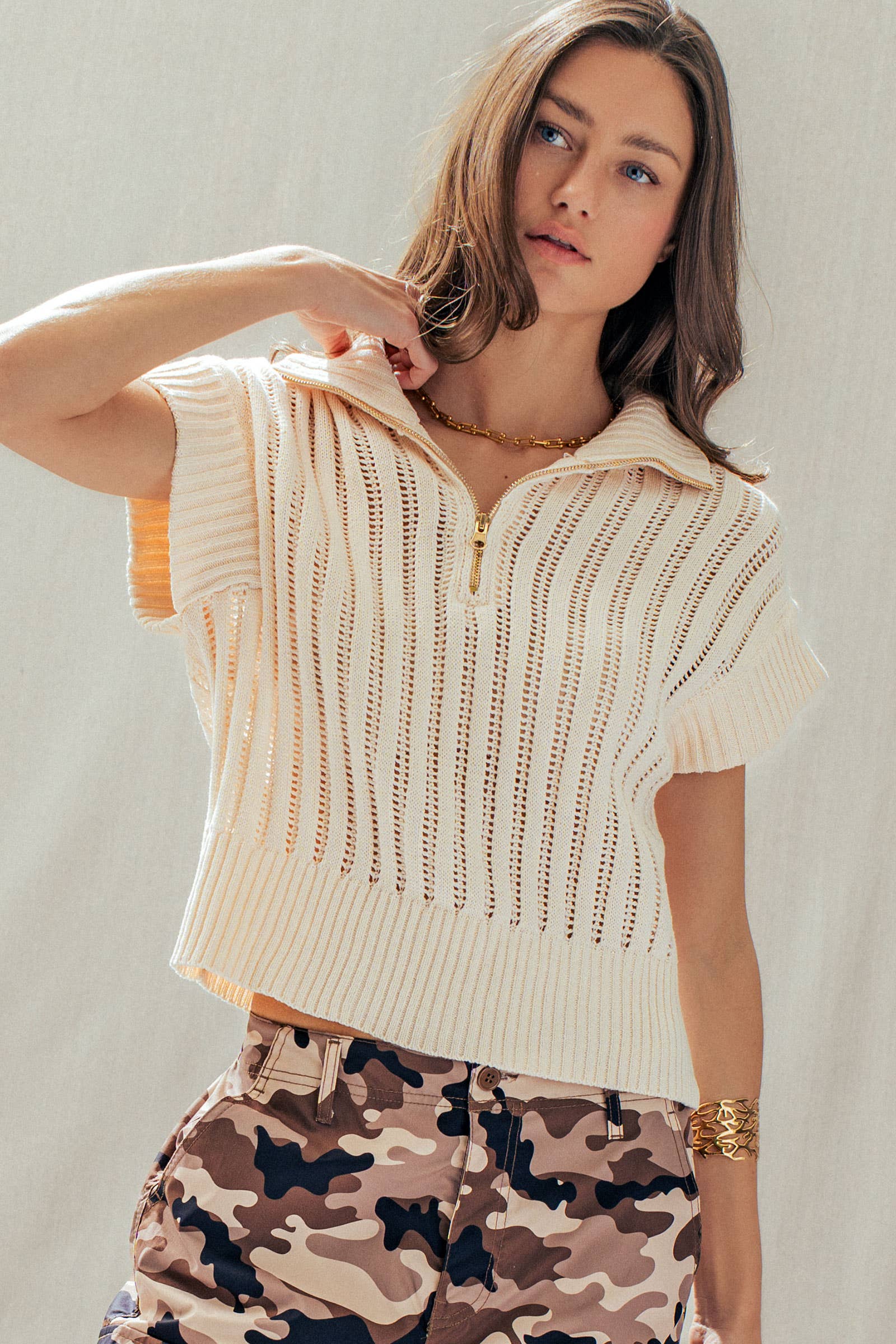 Urban Daizy - Ribbed Knit Half-Zip Mock Neck Sweater Vest